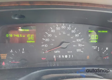 1999 Lincoln Town Car Cartier из США, поврежденный, VIN 1LNHM83W0XY716443